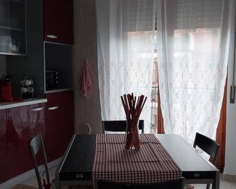 Casa Lodi Casavacanze - Eboli - Ristorante