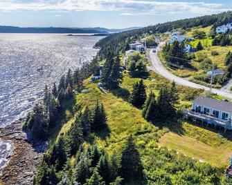 Modern Home Steps from Brewery with Ocean View - Dildo