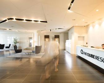 The Qube Resort Jeju - סאוגוויפו - דלפק קבלה