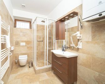Buekfuerdo Apartmanhaz - Wichs