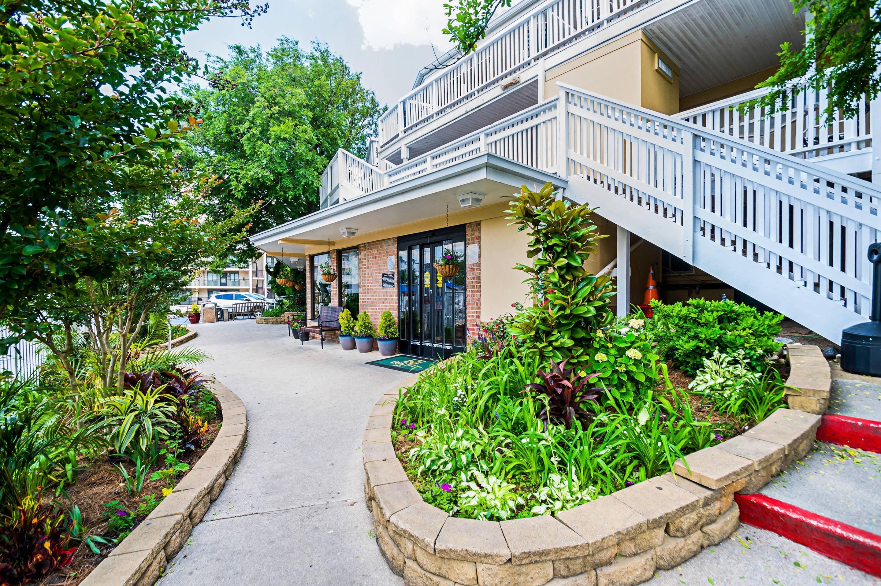Quality Inn Oceanfront - Ocean City - Building