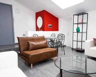 Hosting Dreams Attics - Duomo - Milan - Living room
