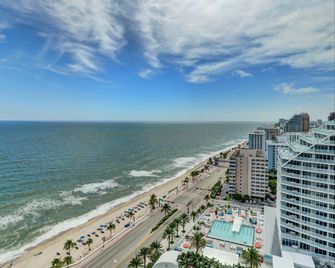 Beach House Fort Lauderdale, a Hilton Resort - Fort Lauderdale - Strand
