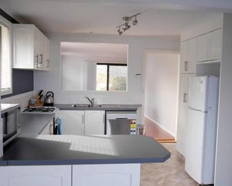 The Beach Escape - Dodges Ferry - Cocina