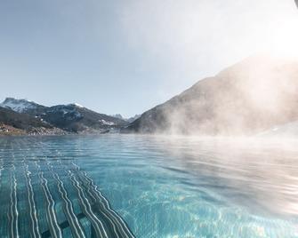 La Cort My Dollhouse - Adults Only - אורטיסיי - בריכה