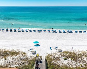 Coral Reef Club by Panhandle Getaways - Destin - Beach