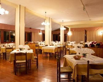 Hotel Europa Gran Sasso - Pietracamela - Restaurant