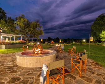 Midgard - Khorusepa - Patio