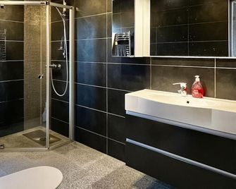 4 Bedroom Beautiful Home In Klippan - Klippan - Baño