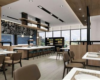 Fairfield by Marriott Cebu Mactan - 拉普拉普市 - 餐廳