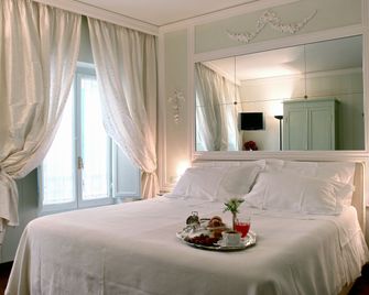 Campo Regio Relais - Siena - Kamar Tidur