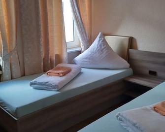 Pension in Adorf/Vogtland: Quietly situated, family-friendly. - Adorf - Bedroom