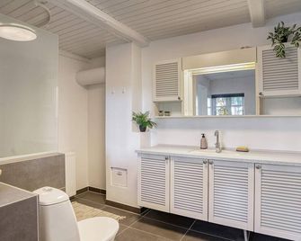 8 Person Holiday Home in Sakskoebing-By - Sakskøbing