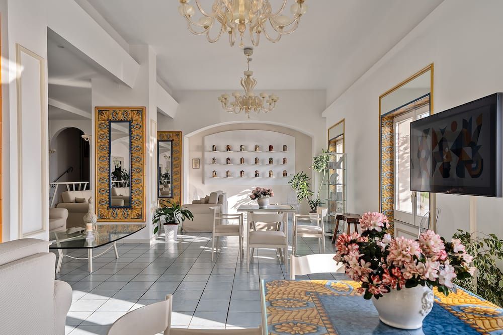 فندق وسبا بيلافيستا فرانشيلشيلو