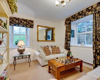 Melin Pandy - Four Bedroom House, Sleeps 10 - Betws-y-Coed - Phòng khách