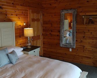 Eastern Beacon Inn Room 4 - Lubec