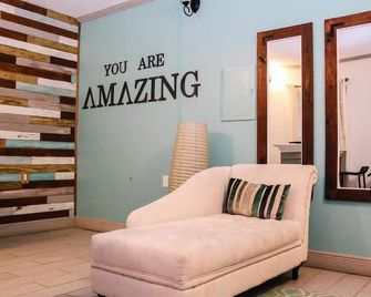 Palm Spring Inn - Oranjestad