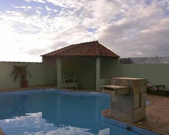 Aliens Palace Hotel - São Thomé das Letras - Piscina