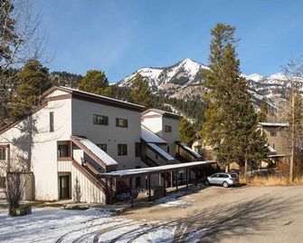 Rmr: Sarvisberry 3022 Condo In The Aspens - Wilson - Edificio