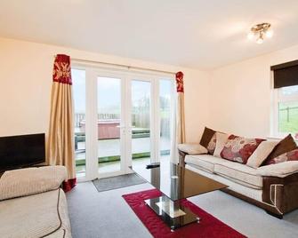 Fresh and modern cottage. - Gatehouse of Fleet - Living room