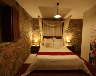 Casas do Rio - Cossourado - Quarto