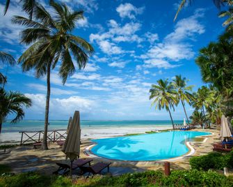 Voyager Beach Resort - Mombasa - Pool