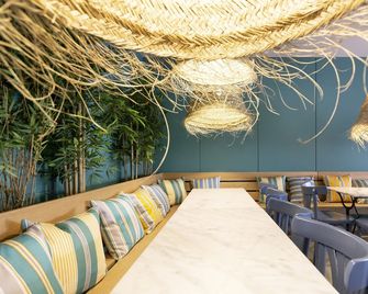 Yomo Hostal Bcn Port - Barcelona - Restaurang