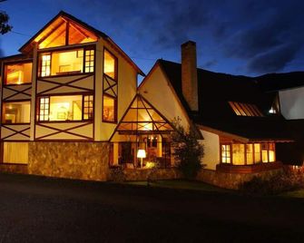 Hostería Plaza Mayor - San Martín de los Andes - Building