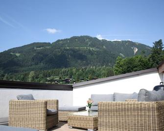Suiten Am Schloss - Kitzbühel - Balcón