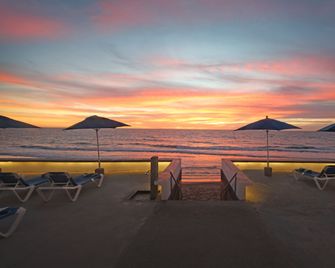 Garner Hotel Mazatlan Beach by IHG - מזטלאן - חוף