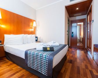Exe Toscana - Lucca - Habitación