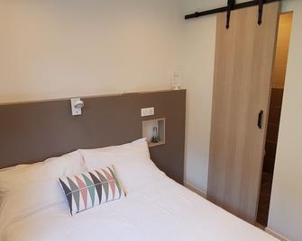hotel de la gare - Modane - Bedroom
