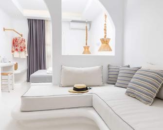 Krina Mare Boutique Hotel - Naxos - Obývací pokoj