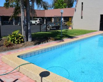 Alabaster Motor Inn - Taree - Zwembad