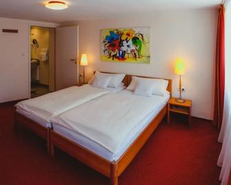 Hotel am Mühlbach - Weisenbach - Habitación