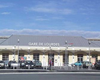 Appartement le Soleil 140 m2 climatisé parking privé proche Sanctuaires - Lourdes