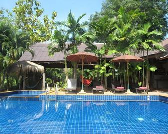 Bamboo Hideaway Resort - Ko Mak - Pool
