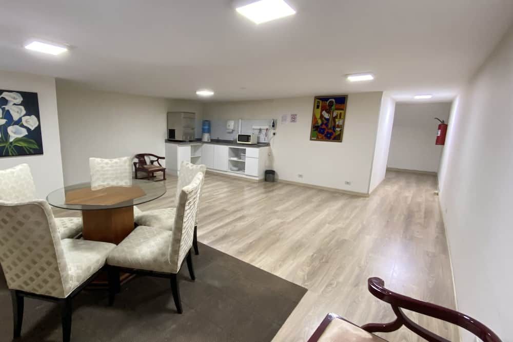 Hotel Itamaraty - Curitiba - Front desk
