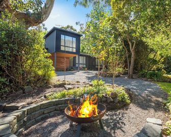 Camellia Grove Retreat - Mount Macedon - Venkovní prostory