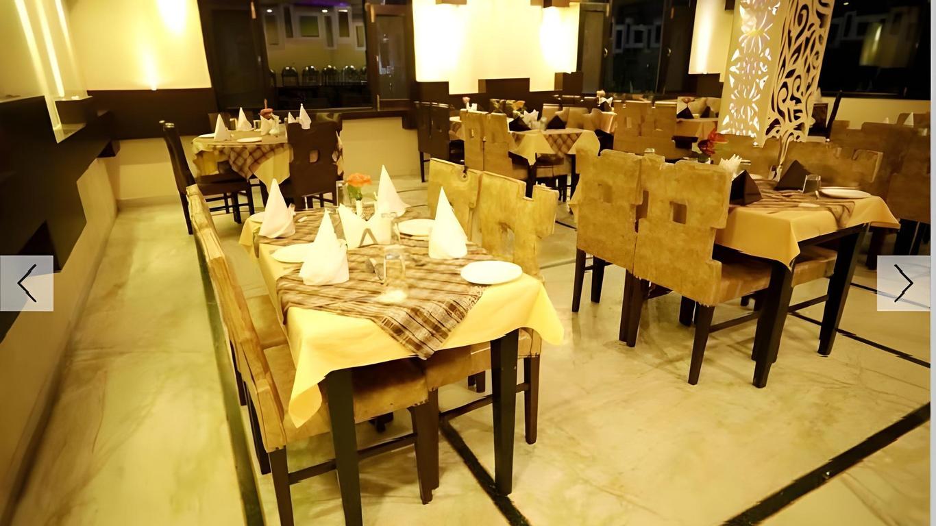 Goroomgo Park Paradise Manali