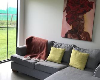 Lakin' It Easy Cottage - Cambridge - Sala de estar