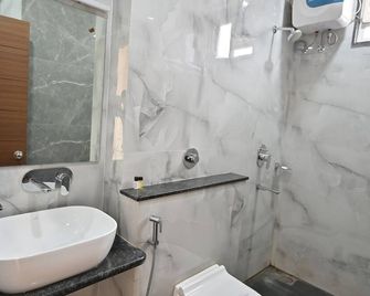 Blueberry Inn - Raipur