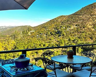 Secluded Sacred Nature Retreat with Spectacular Views - Fallbrook - Balcony