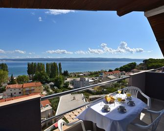 Apartments Ana - Omiš - Balkong