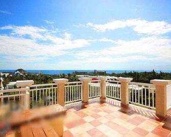 Island On The Sea - Hengchun Township - Balcón