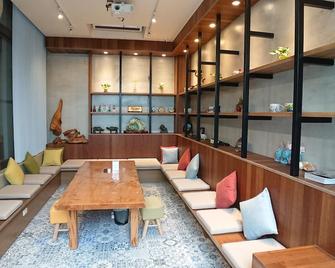 Tree House - Hualien City - Salon