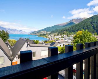 Heartland Hotel Queenstown - Queenstown - Balcón