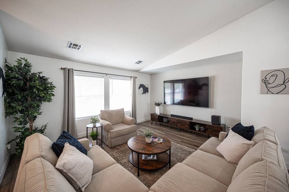 Near The Las Vegas Strip 3 Bedroom - לאס וגאס - סלון