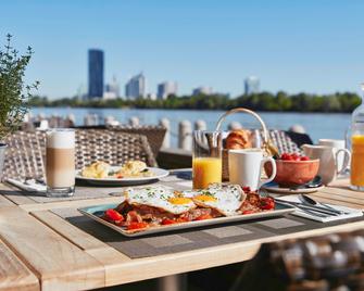 Hilton Vienna Waterfront - Wien - Bygning