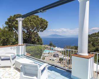 Suite Villa Carolina - Capri - Balkon